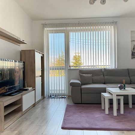 Restful Apartment For 4 Guests In Бургас Екстериор снимка