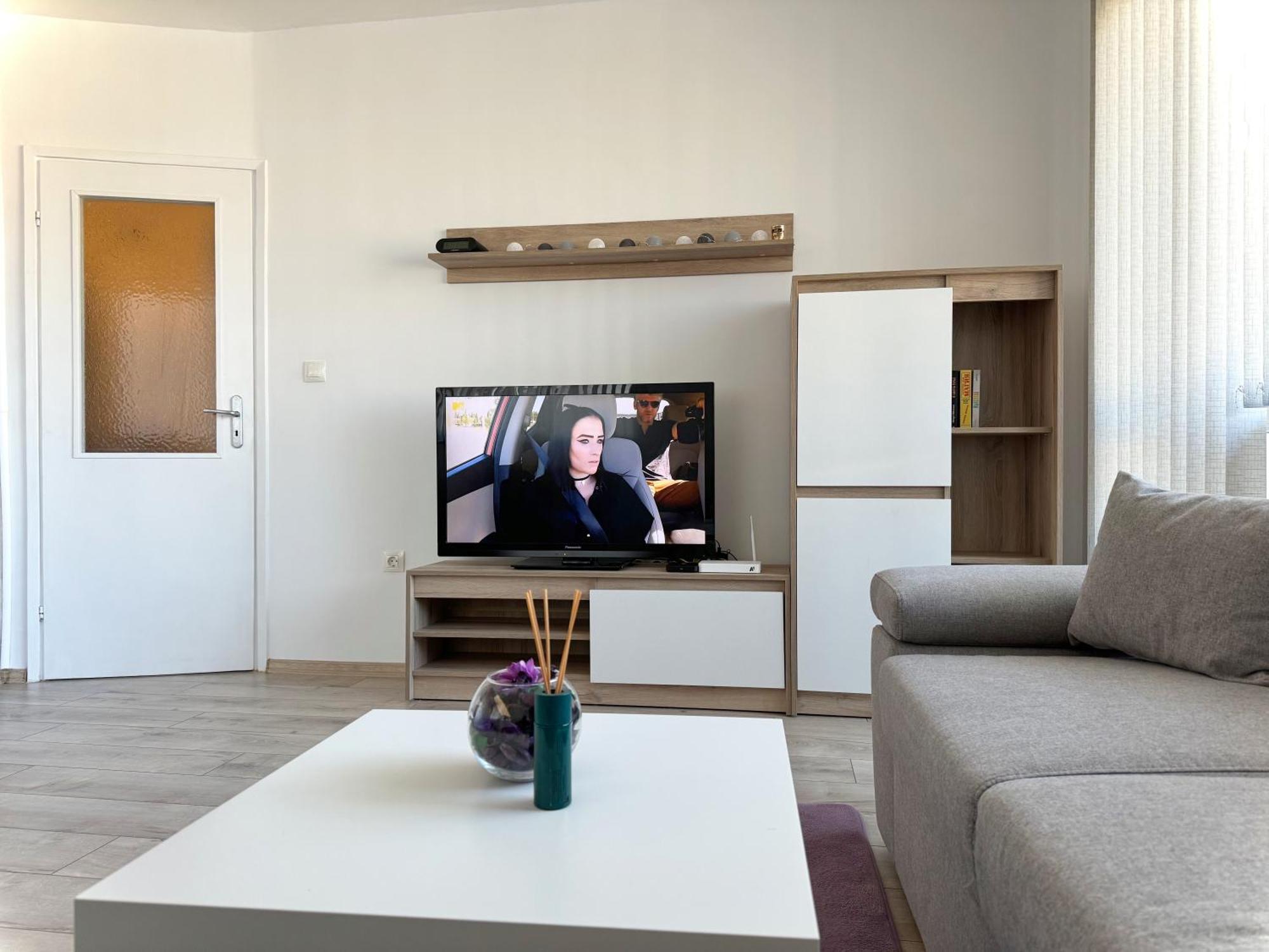 Restful Apartment For 4 Guests In Бургас Екстериор снимка
